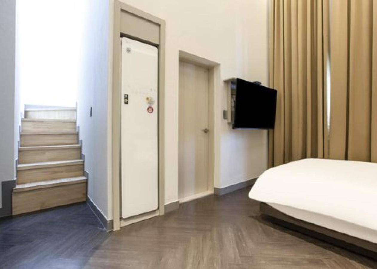 H Avenue Hotel Idae Shinchon Séoul Extérieur photo